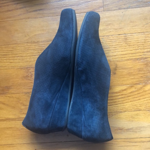 - Beautiful Vaneli sued Bleu shoes size 8,5 - Picture 6 of 8